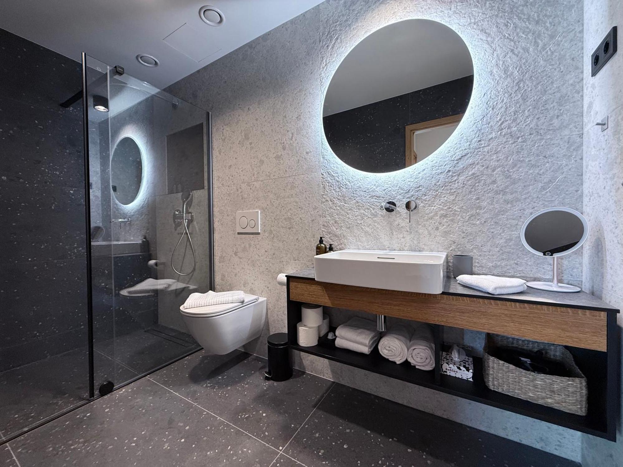 Elsa Spa Apartments Tux Exterior photo